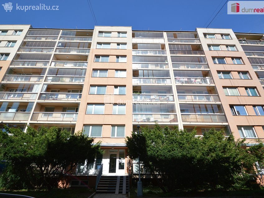 Pronájem bytu 2+kk 44 m^2 Na rovnosti, Praha 3 