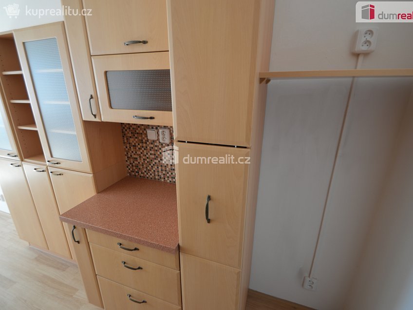 Pronájem bytu 2+kk 44 m^2 Na rovnosti, Praha 3 