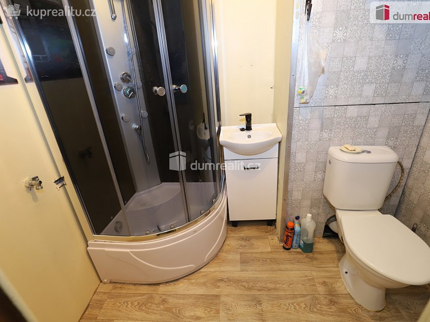 Pronájem bytu 1+1 41 m^2 Křížová, Sokolov 