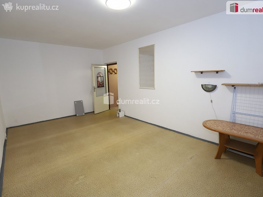 Pronájem bytu 1+1 41 m^2 Křížová, Sokolov 