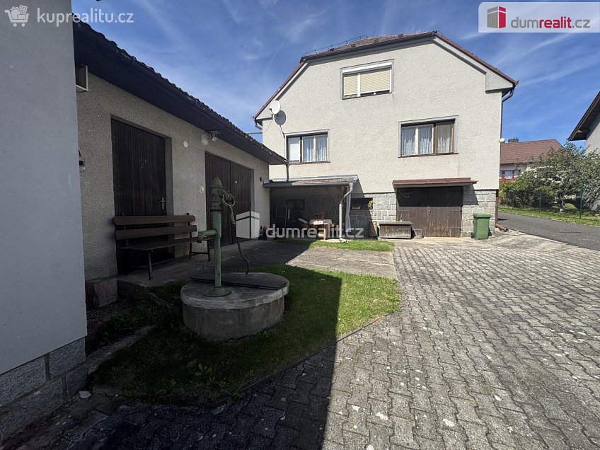 Prodej  vily 330 m^2 Budovatelská, Bělčice 