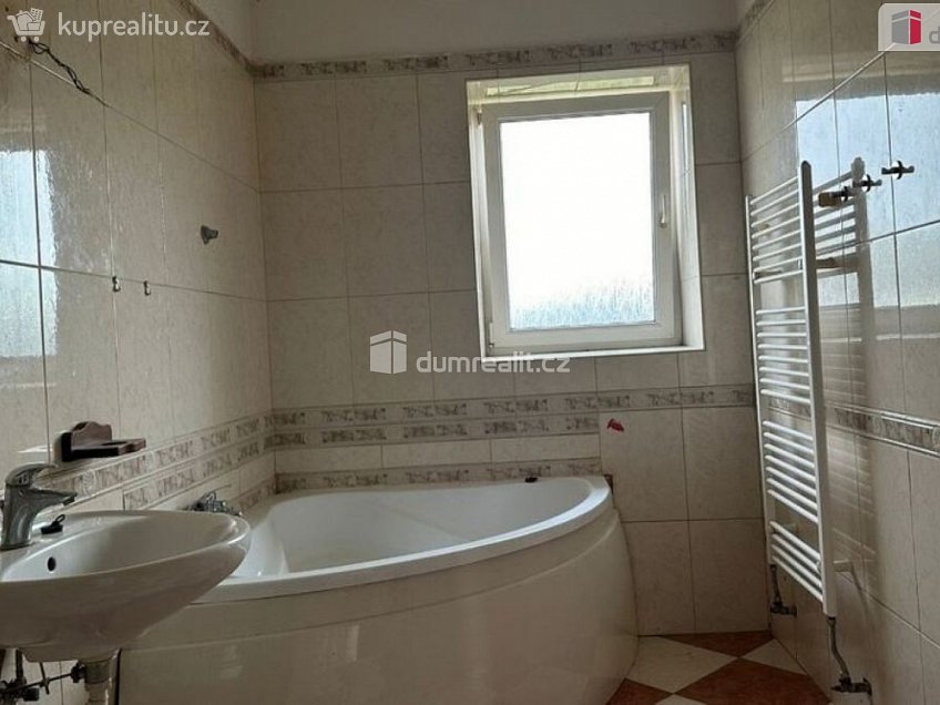 Pronájem bytu 4+1 100 m^2 Třebeň, Třebeň 