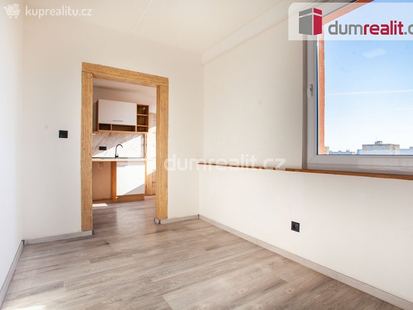 Pronájem bytu 2+1 52 m^2 M. Horákové, České Budějovice 