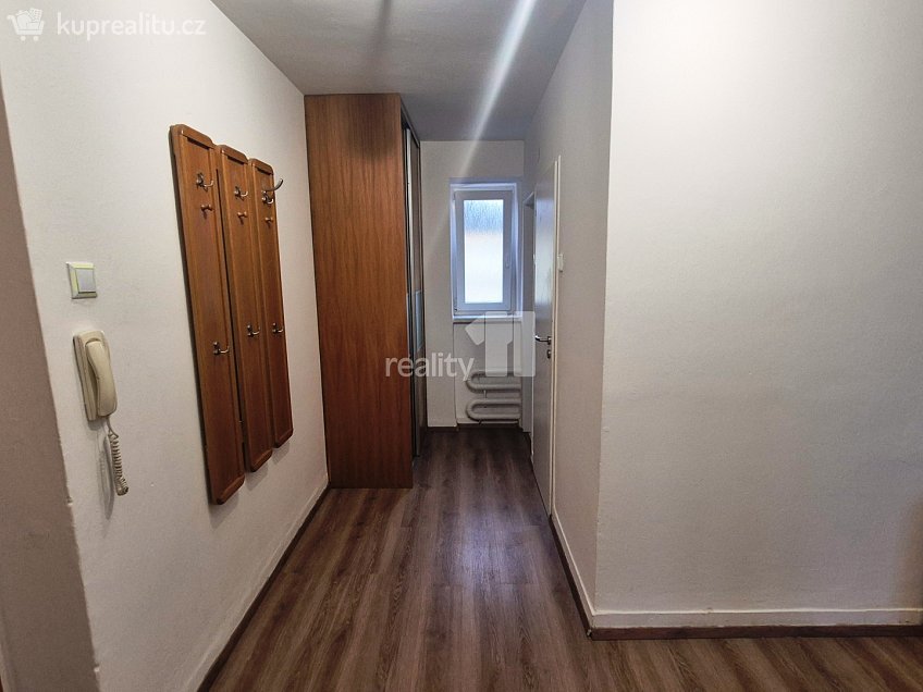 Prodej bytu 2+1 65 m^2 U Červených domků, Hodonín 