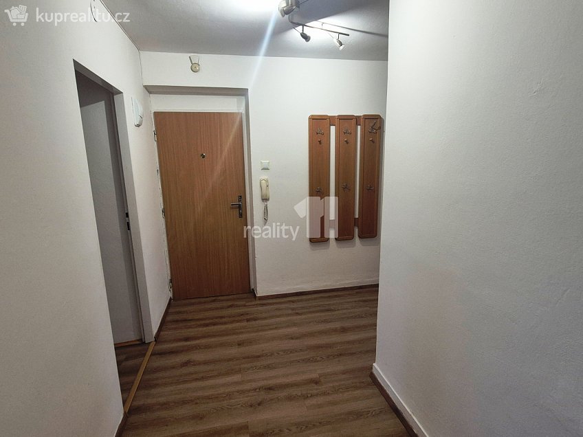 Prodej bytu 2+1 65 m^2 U Červených domků, Hodonín 