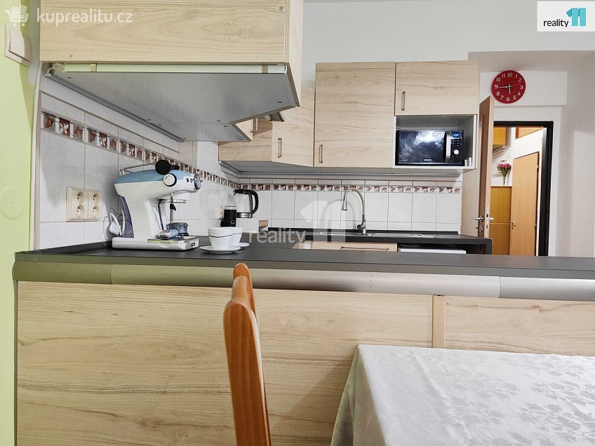 Pronájem bytu 2+kk 52 m^2 Radlická, Praha 5 