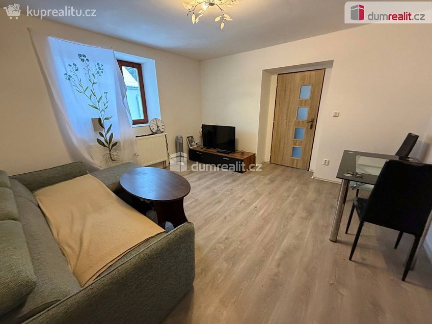 Prodej  rodinného domu 285 m^2 Slabce, Slabce 