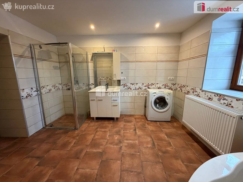 Prodej  rodinného domu 285 m^2 Slabce, Slabce 