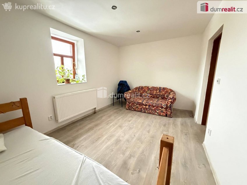 Prodej  rodinného domu 285 m^2 Slabce, Slabce 