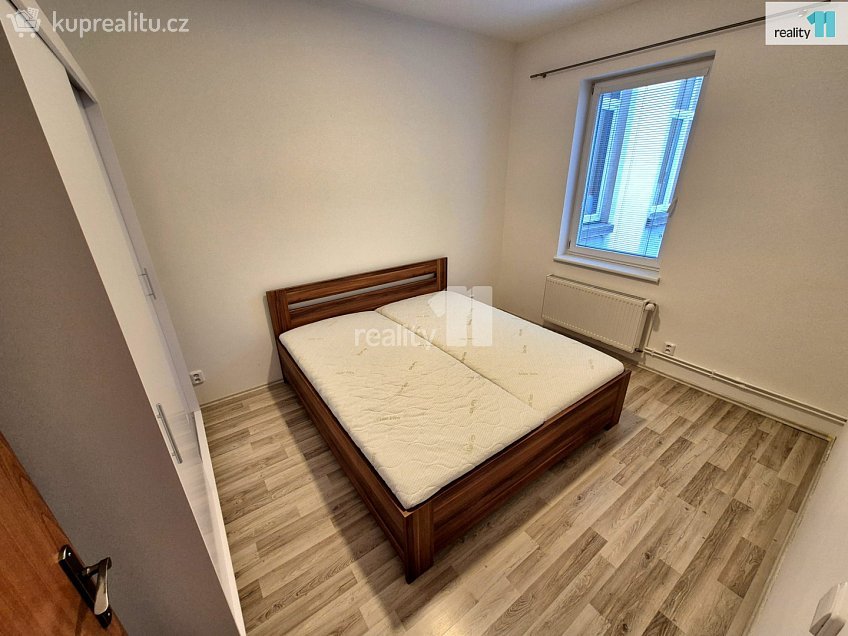 Pronájem bytu 2+1 50 m^2 Sadová, Aš 
