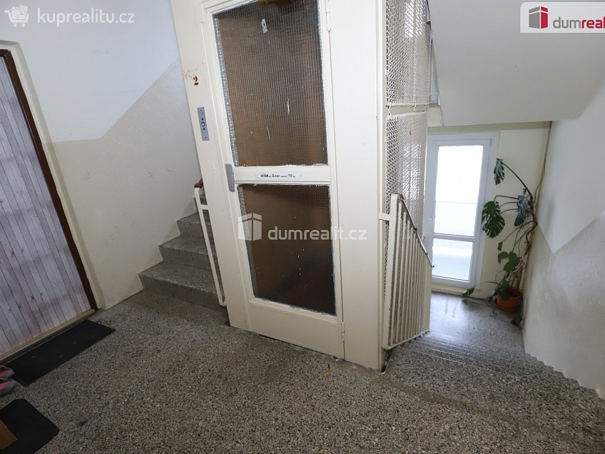 Pronájem bytu 1+1 36 m^2 Jelínkova, Sokolov 