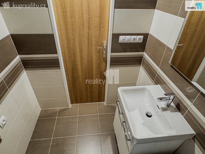 Pronájem bytu 3+1 64 m^2 Na Chuchli, Klatovy 