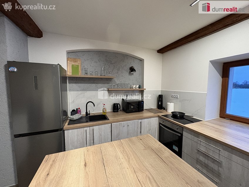 Prodej  rodinného domu 145 m^2 Drhovle, Drhovle 