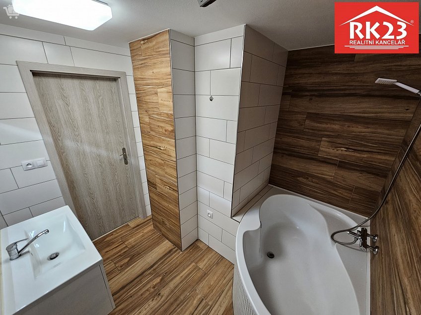 Pronájem bytu 2+1 64 m^2 Havlíčkova 530, Mariánské Lázně 