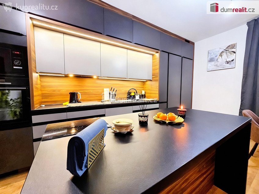 Prodej bytu 3+kk 107 m^2 Augustina Lukeše, Brandýs nad Labem-Stará Boleslav 