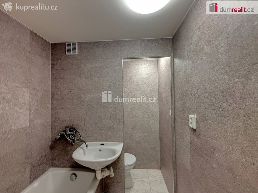 Prodej bytu 1+1 34 m^2 Maková, Ústí nad Labem 