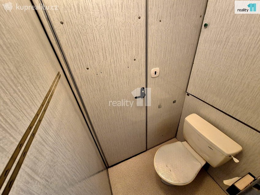 Prodej bytu 3+1 65 m^2 Dobrovského, Aš 