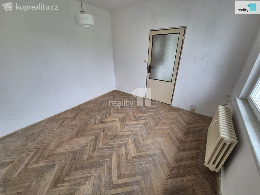 Prodej bytu 3+1 65 m^2 Dobrovského, Aš 