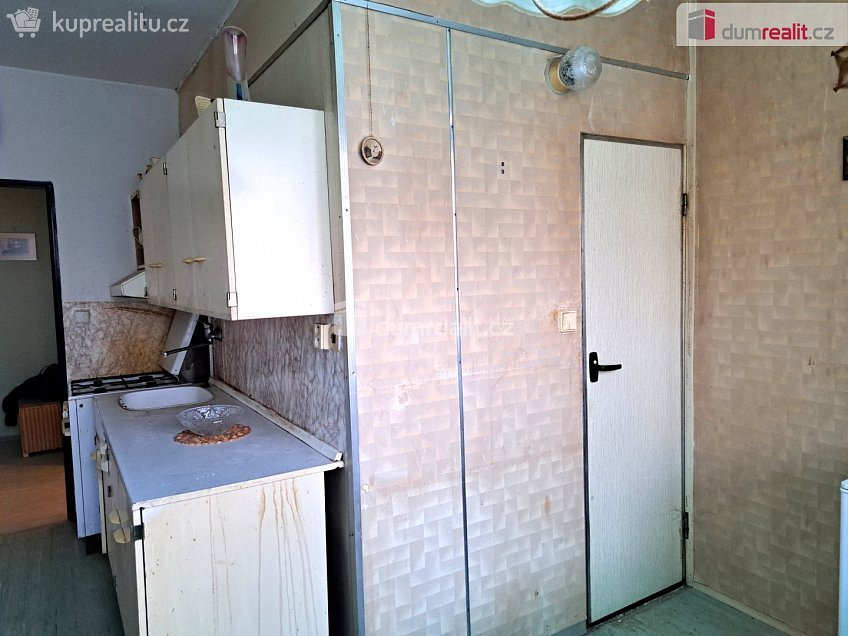 Prodej bytu 1+1 45 m^2 Šípková, Ústí nad Labem 