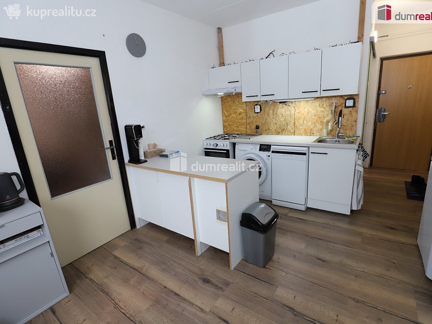 Pronájem bytu 1+1 36 m^2 Za Tratí, Mariánské Lázně 