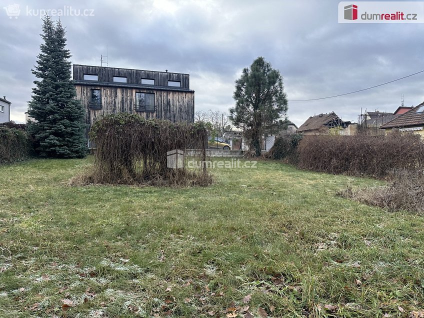 Prodej  stavebního pozemku 516 m^2 Čelná, Praha 10 