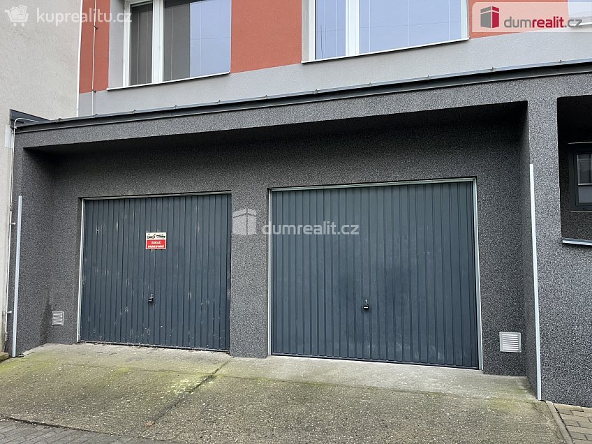 Prodej  garáže 16 m^2 Havlíčkova, Kralupy nad Vltavou 