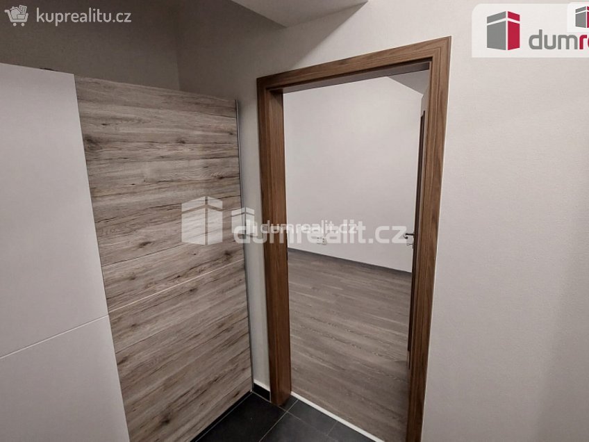 Pronájem bytu 3+kk 68 m^2 Plukovníka Malého, České Budějovice 