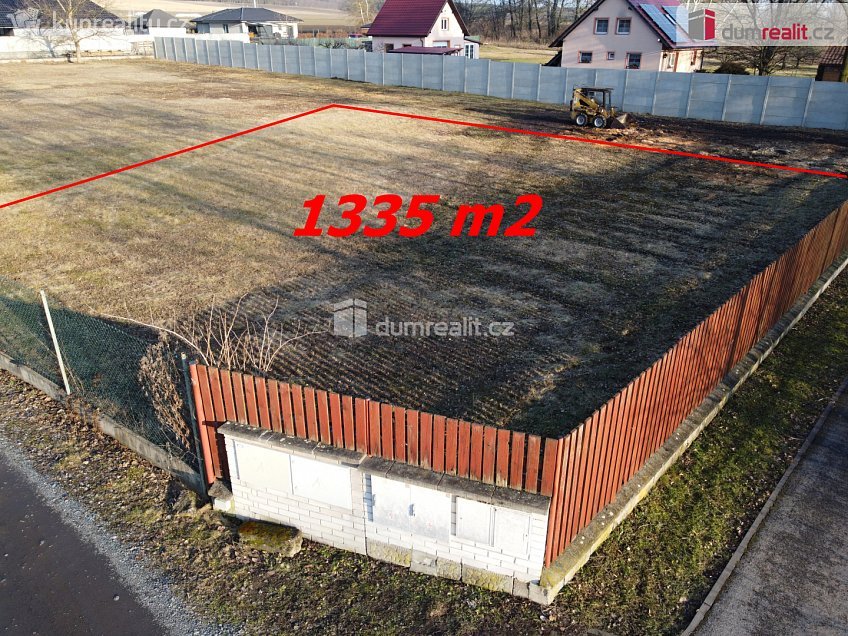 Prodej  stavebního pozemku 1335 m^2 Malý Újezd, Malý Újezd 