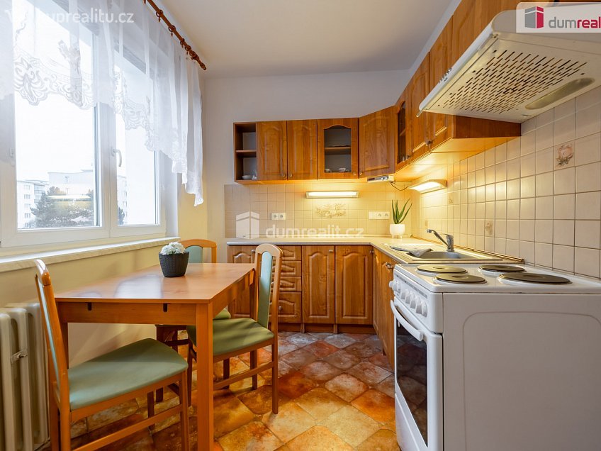 Pronájem bytu 2+1 68 m^2 Křivoklátská, Nové Strašecí 