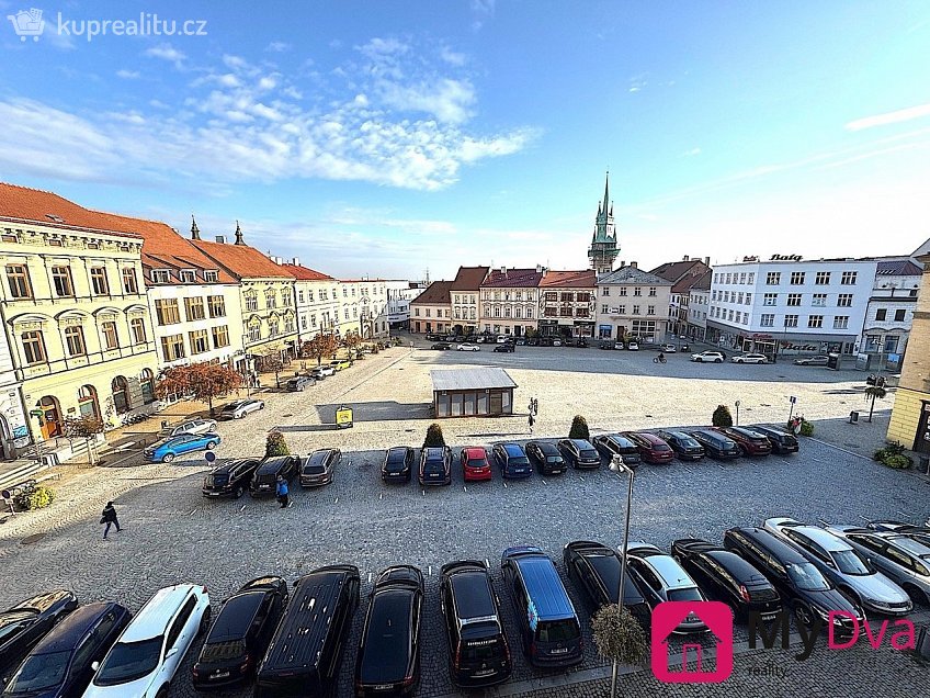 Pronájem bytu 2+kk 60 m^2 Horní náměstí, Znojmo 