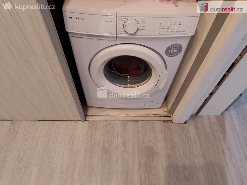 Pronájem bytu 2+1 55 m^2 Revoluční, Chodov 