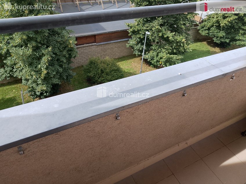 Pronájem bytu 2+1 55 m^2 Revoluční, Chodov 