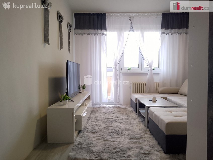 Pronájem bytu 2+1 55 m^2 Revoluční, Chodov 