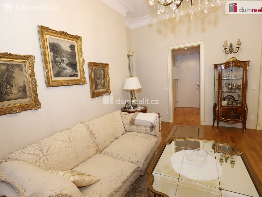 Prodej bytu 2+kk 68 m^2 Masarykova, Mariánské Lázně 