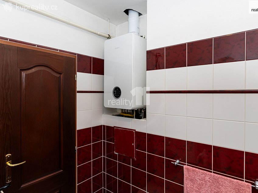 Prodej bytu 3+kk 151 m^2 Kamýcká, Praha-Suchdol 