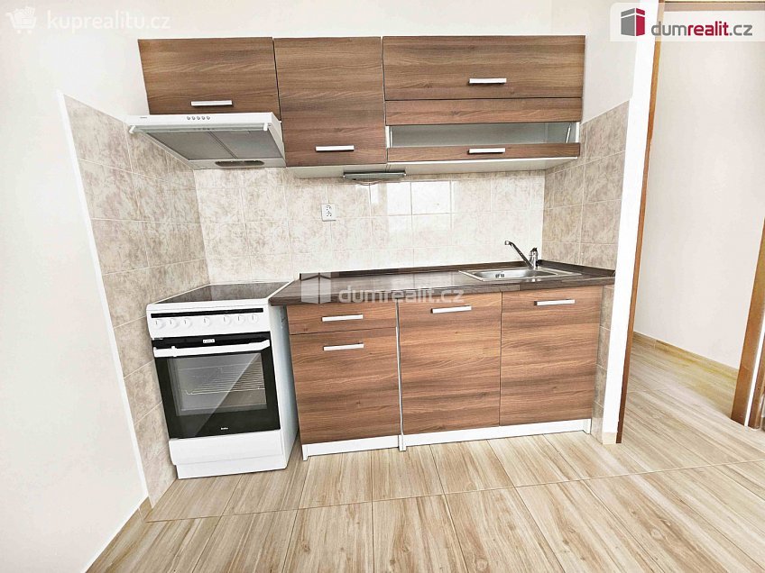 Pronájem bytu 1+1 35 m^2 Příbramská, Verneřice 