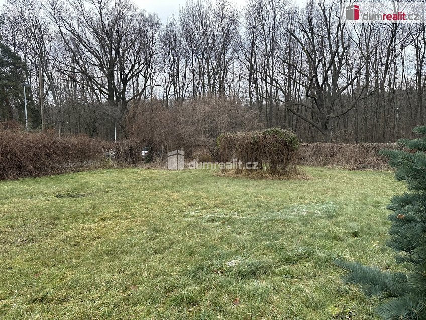 Prodej  stavebního pozemku 516 m^2 Čelná, Praha 10 