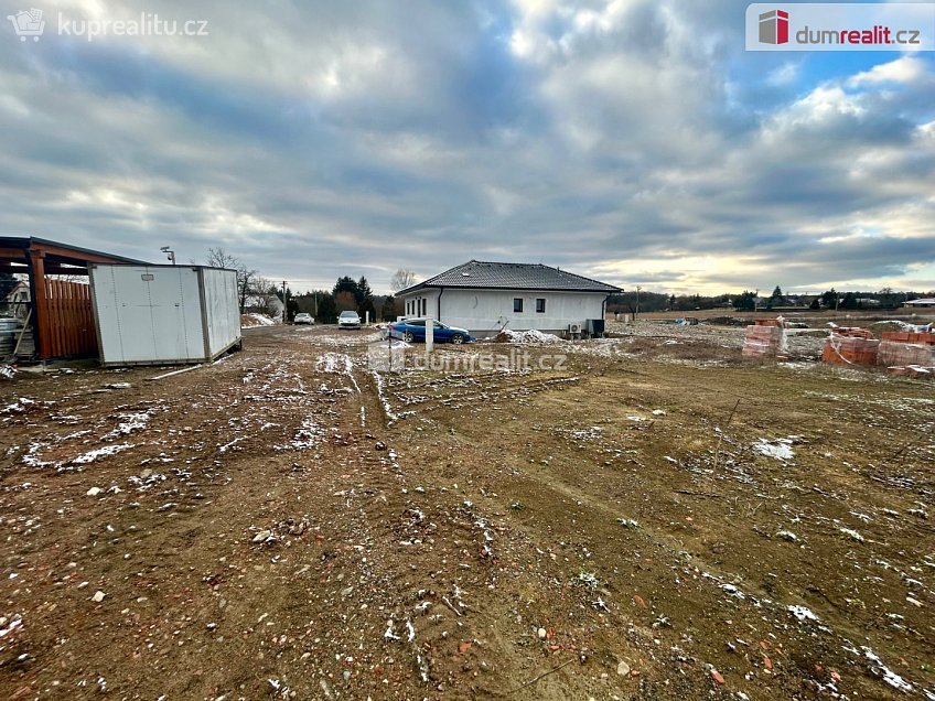 Prodej  stavebního pozemku 662 m^2 Bělušice, Bělušice 