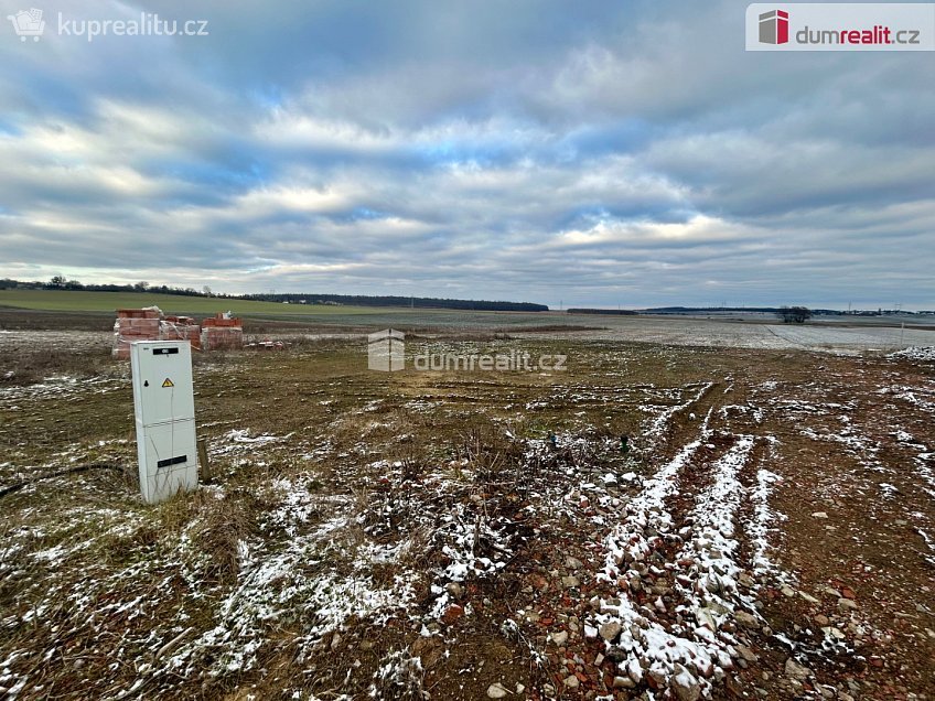 Prodej  stavebního pozemku 662 m^2 Bělušice, Bělušice 