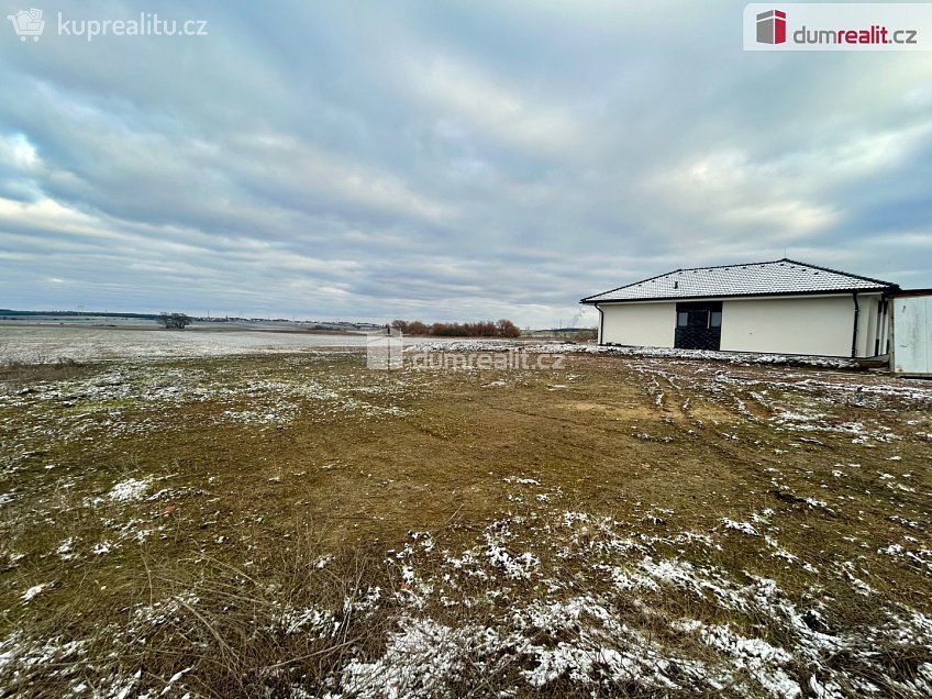 Prodej  stavebního pozemku 662 m^2 Bělušice, Bělušice 