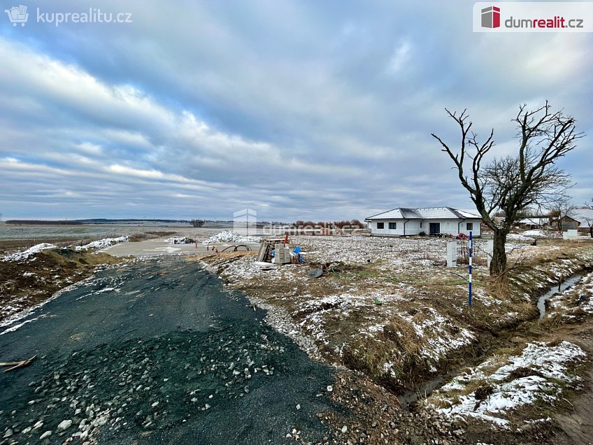 Prodej  stavebního pozemku 662 m^2 Bělušice, Bělušice 