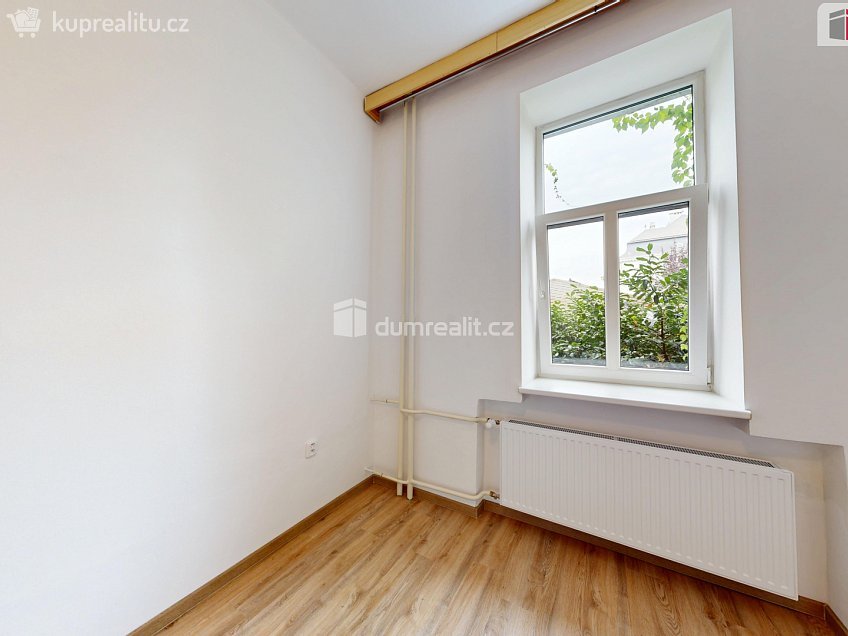 Pronájem bytu 2+1 70 m^2 Nákladní, Opava 