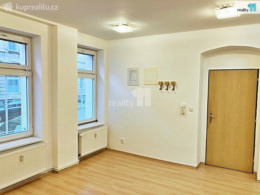 Prodej  kanceláře 65 m^2 Rubešova, Plzeň 