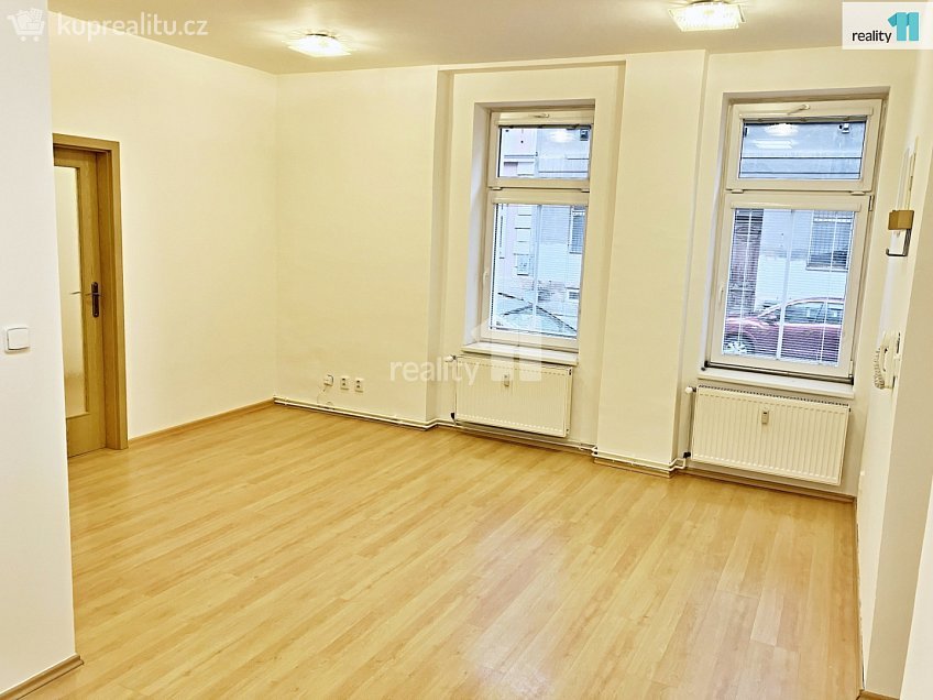 Prodej  kanceláře 65 m^2 Rubešova, Plzeň 