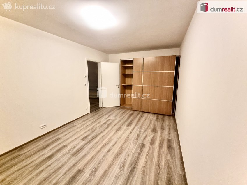 Pronájem bytu 2+kk 51 m^2 Na Cihelně, Klíčany 