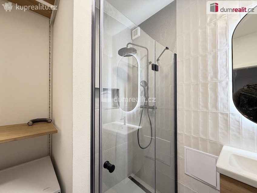 Pronájem bytu 2+kk 42 m^2 Resslova, Ústí nad Labem 