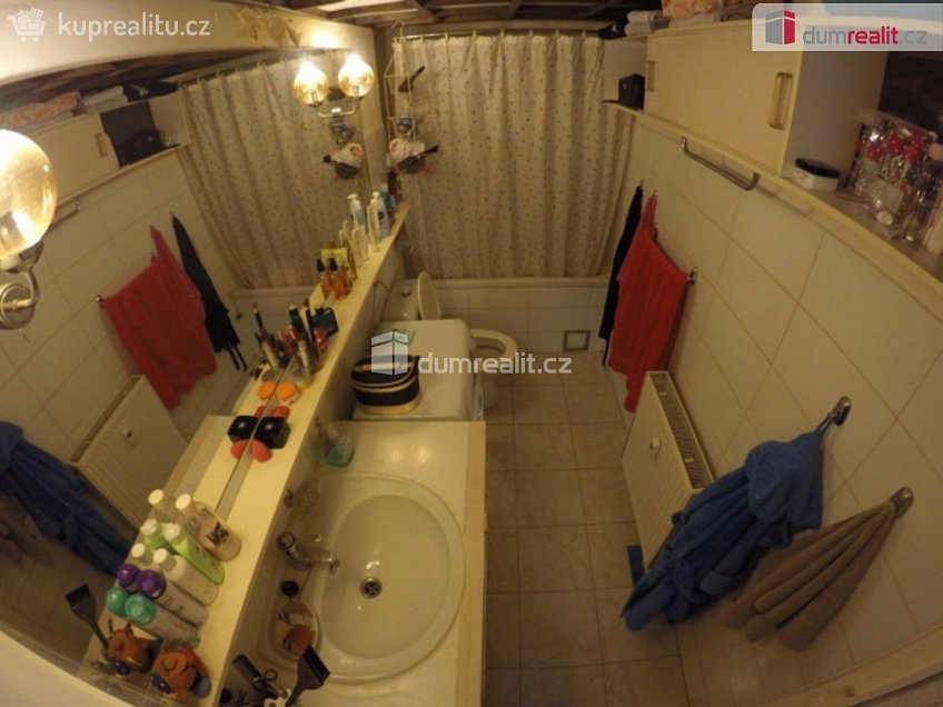 Pronájem bytu 1+kk 36 m^2 Soukenická, Praha 1 