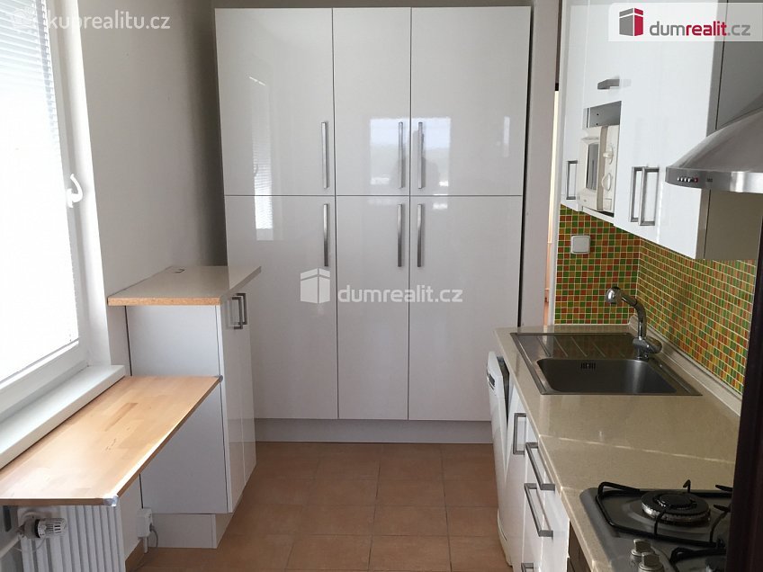 Pronájem bytu 3+1 73 m^2 Stříbrského, Praha 11 