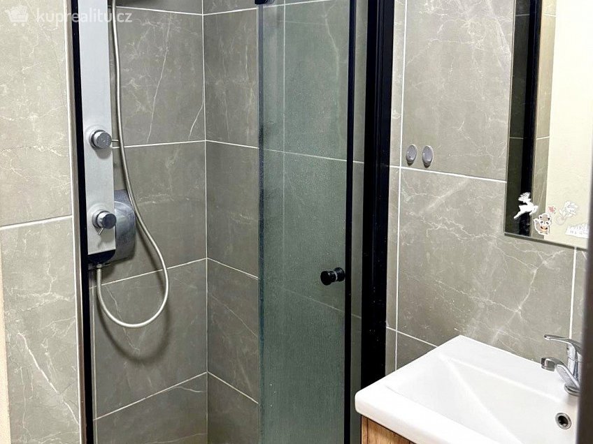 Pronájem bytu 1+kk 22 m^2 Palackého 256, Mariánské Lázně 