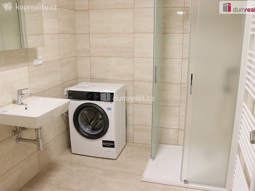 Pronájem bytu 3+kk 70 m^2 Vinařská, Hustopeče 